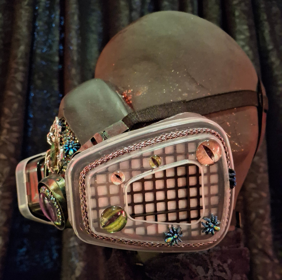 Arachnid Respirator Mask
