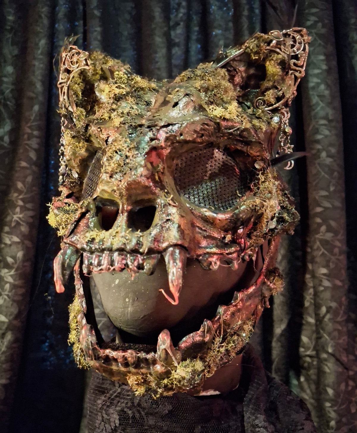 Rotten Pretty Kitty Mask